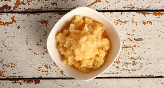 honey crystallization forming natural sugar crystals